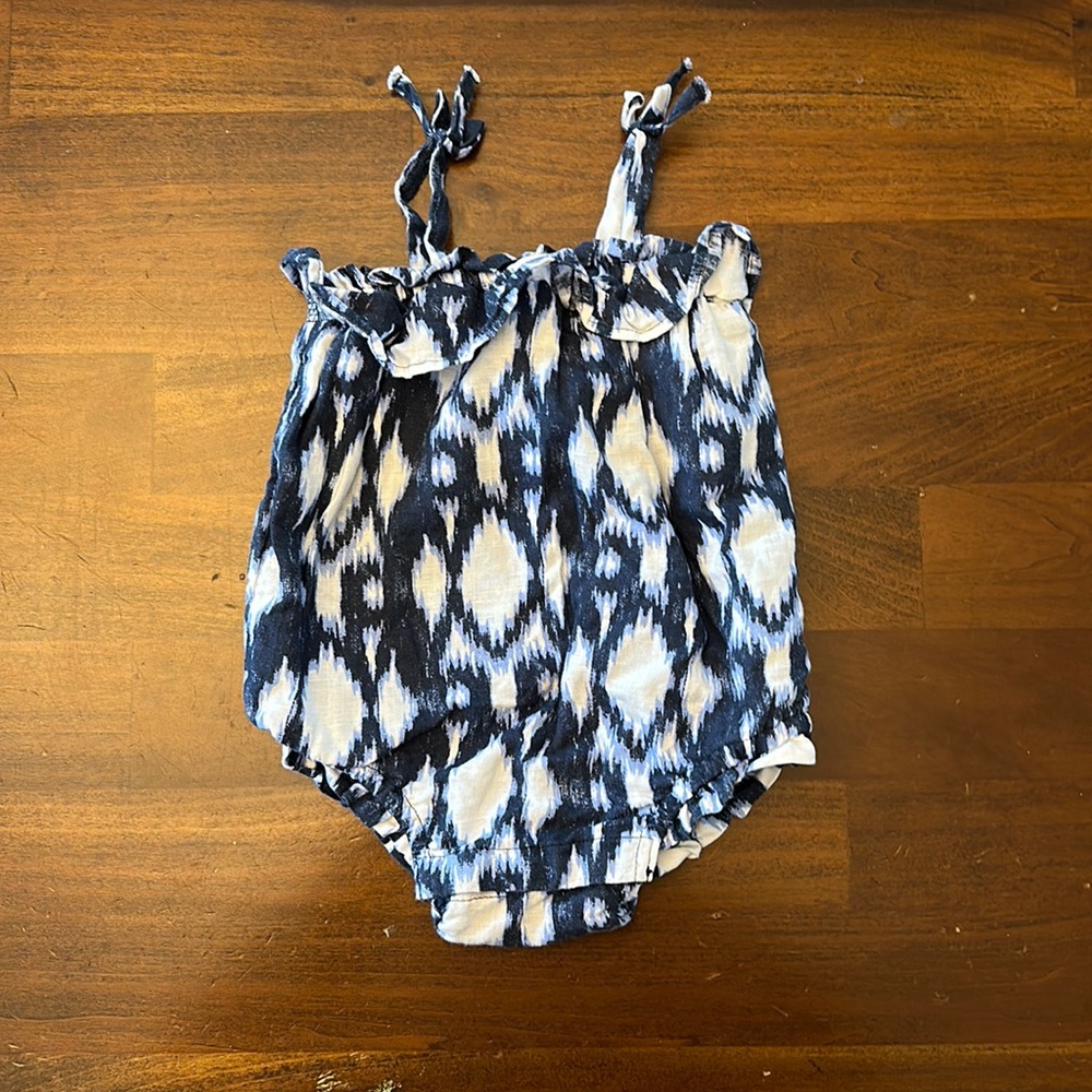 Baby Gap ikat linen blend onesie 0-3 months